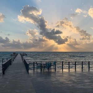 Meet your Posher, Devin